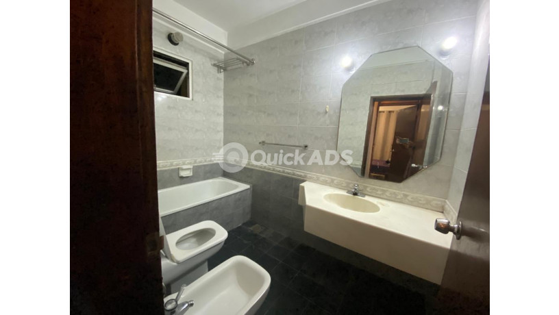 2-unit-upstairs-3-bedroom-house-for-rent-in-colombo-8-eh9-big-3