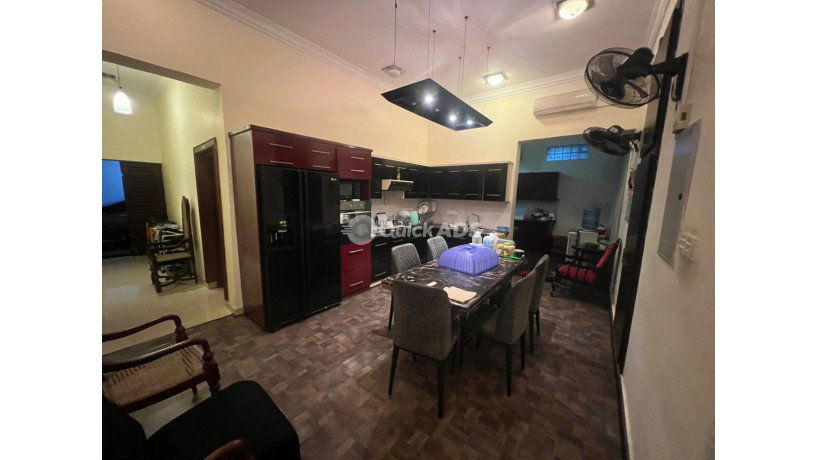 7-bedroom-furnished-house-for-rent-in-colombo-7-eh21-big-2