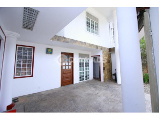 3 Story House For Rent in Thalawathugoda - EH56