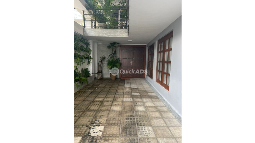 ground-floor-house-for-rent-in-colombo-7-eh71-big-0