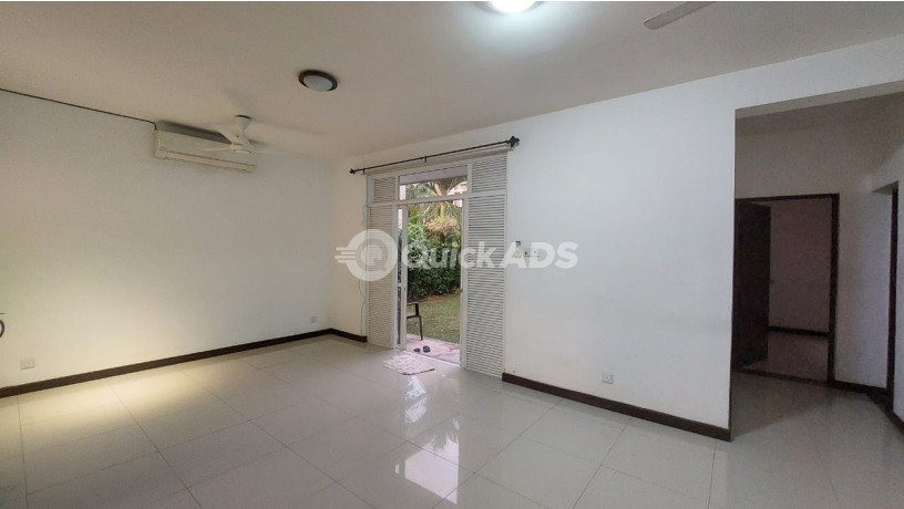 2-story-house-for-sale-in-malabe-hec91-big-5