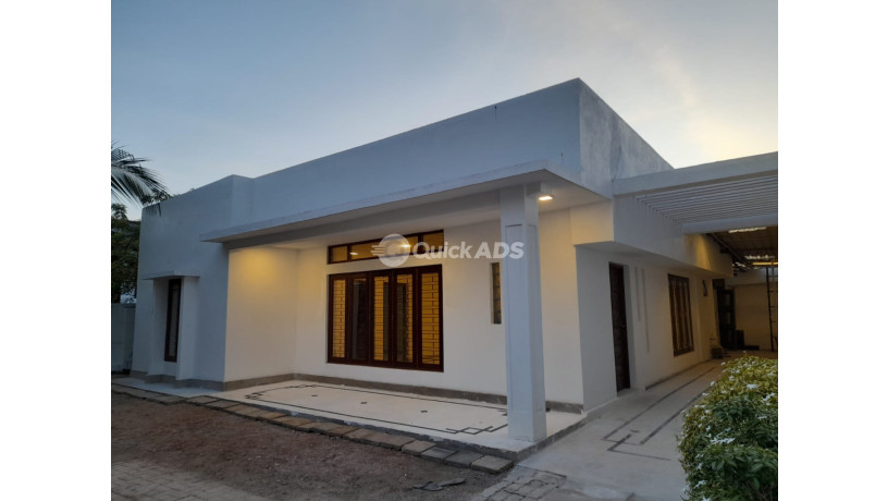 single-story-house-with-land-for-lease-in-rajagiriya-ec2-big-0